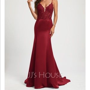Mermaid V-neck Sweep Train Satin Prom Dresses With Lace Sequins